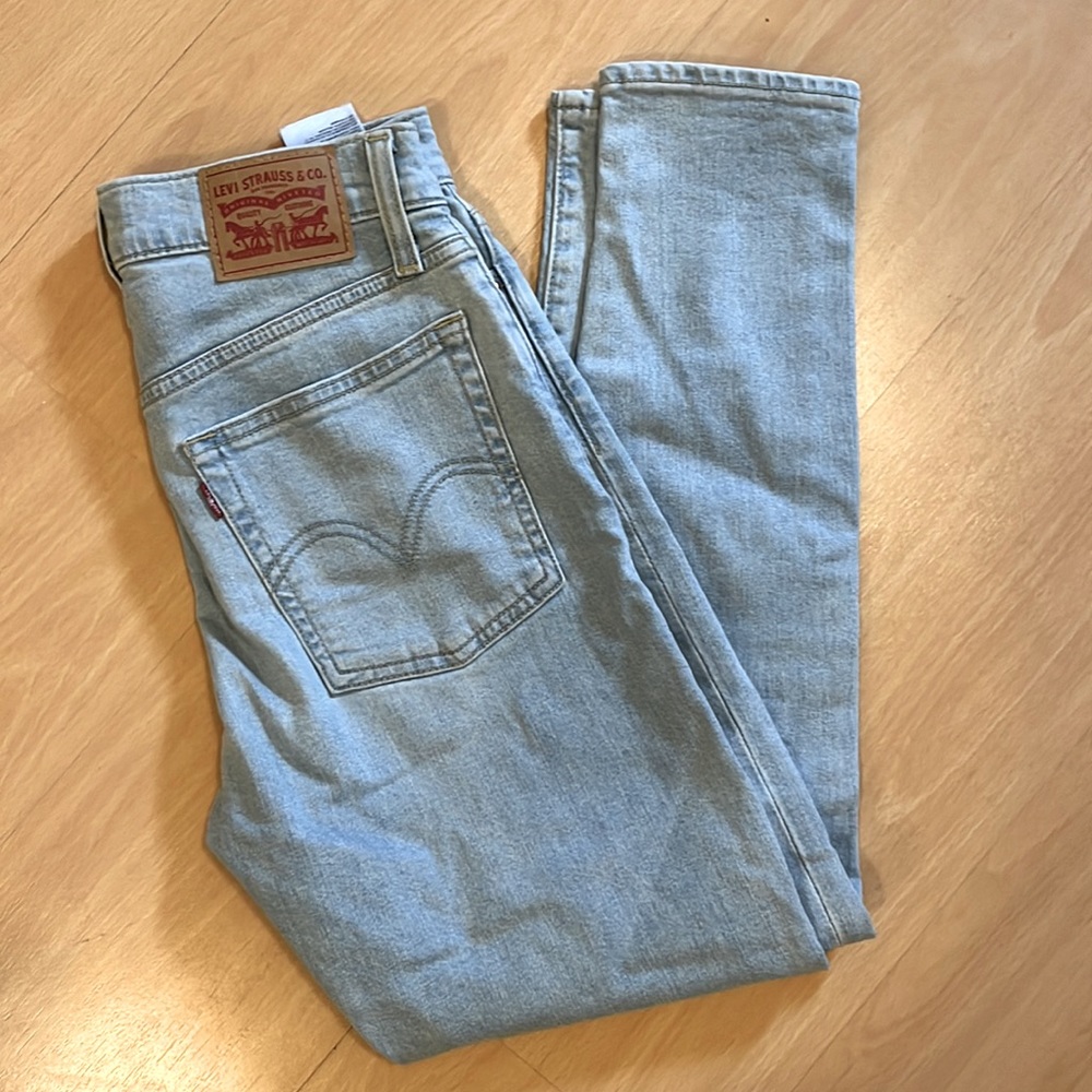 Levi skinny jeans